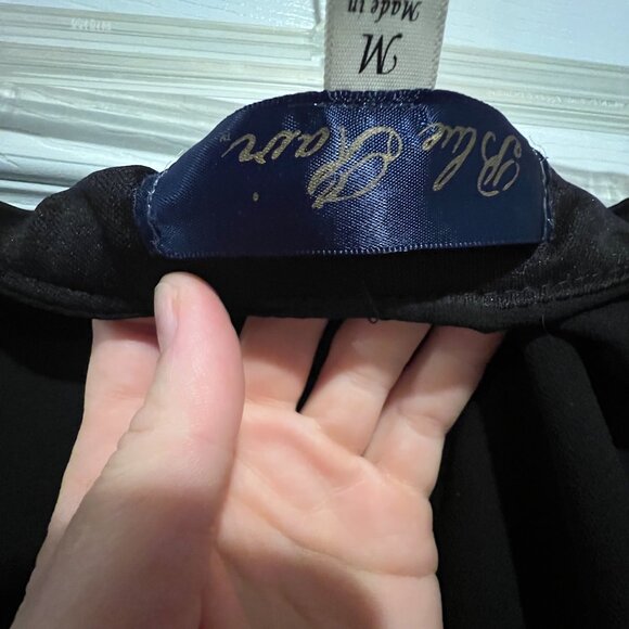 Blue Rain Scalloped Sequence Black Skirt Size M - Picture 4 of 4